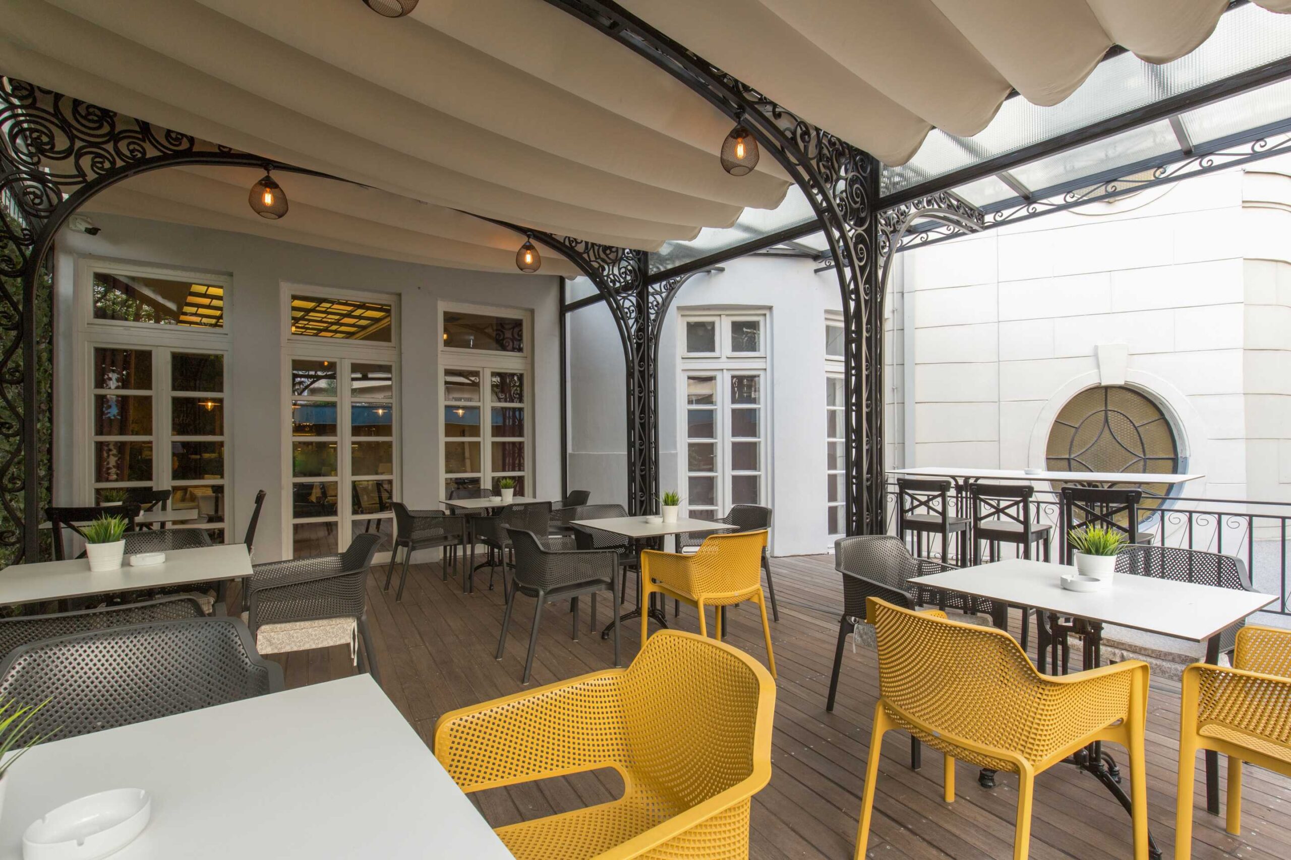 Terrasoverkappingen voor de horeca Terrasoverkappingen voor de horeca
